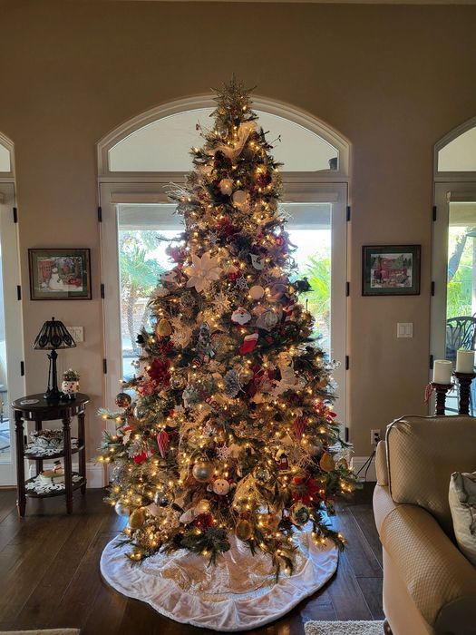 Christmas tree, dressed top to bottom